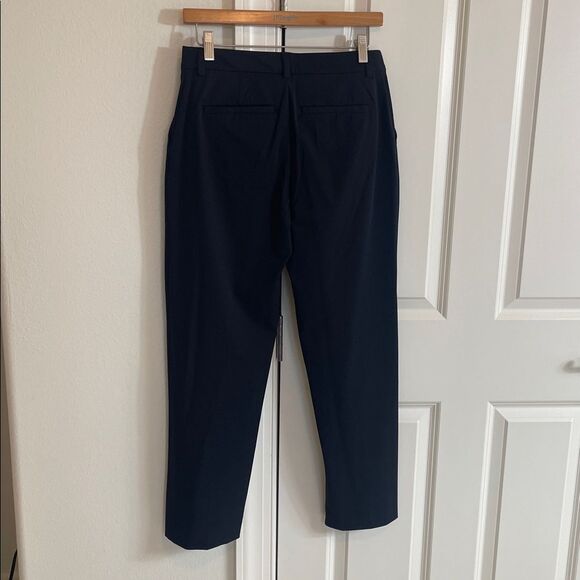 NWOT Lilly Pulitzer 28” UPF50+ Travel Trouser - Picture 3 of 3